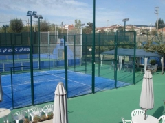 Juega al pádel en Club de Tenis Masnou. Pistas de pádel en Barcelona. Pádel en Barcelona