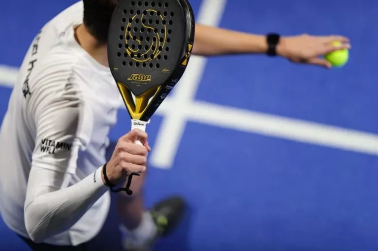 La mejor ropa de pádel de 2022: análisis por marcas